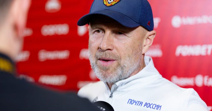 В ЦСКА опровергли информацию о продлении контракта с главным тренером Федотовым