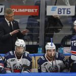 Ларионов заявил, что планирует пересмотреть свой мягкий подход к общению с игроками