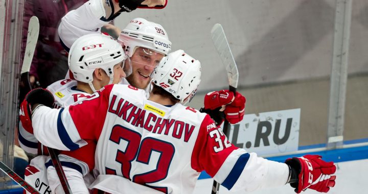 Лихачёв забил свой первый гол в плей-офф КХЛ, открыв счёт в четвёртом матче финала