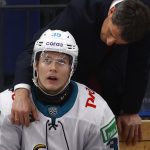 Инсайдер НХЛ рассказал, повлияют ли санкции ИИХФ Федотову на приезд Мичкова в «Флайерз»