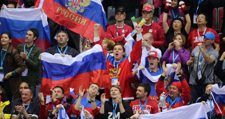 На ЧМ по хоккею в Чехии запрещено проносить на трибуны флаги России и Белоруссии