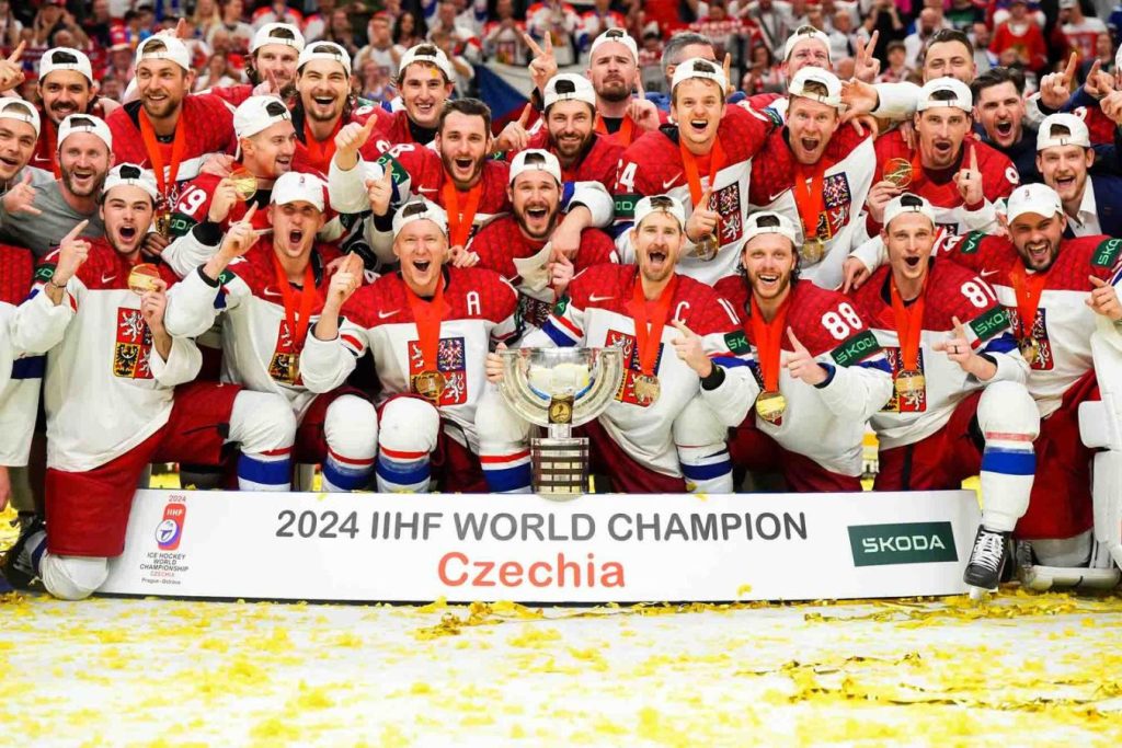 Обладатель Кубка Гагарина поделился мнением, стало ли чемпионство сборной Чехии удивлением