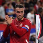 Филип Костич получил травму в первом тайме матча Сербии с Англией на Евро-2024