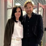 Жена Карпина поделилась предновогодними фотографиями с семьей