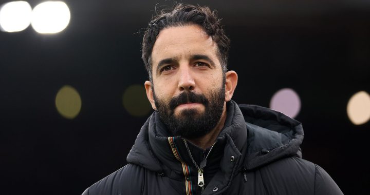 Аморим сказал, что не будет наказывать Майну за футболку, в которой его брат пришел на «Олд Траффорд»