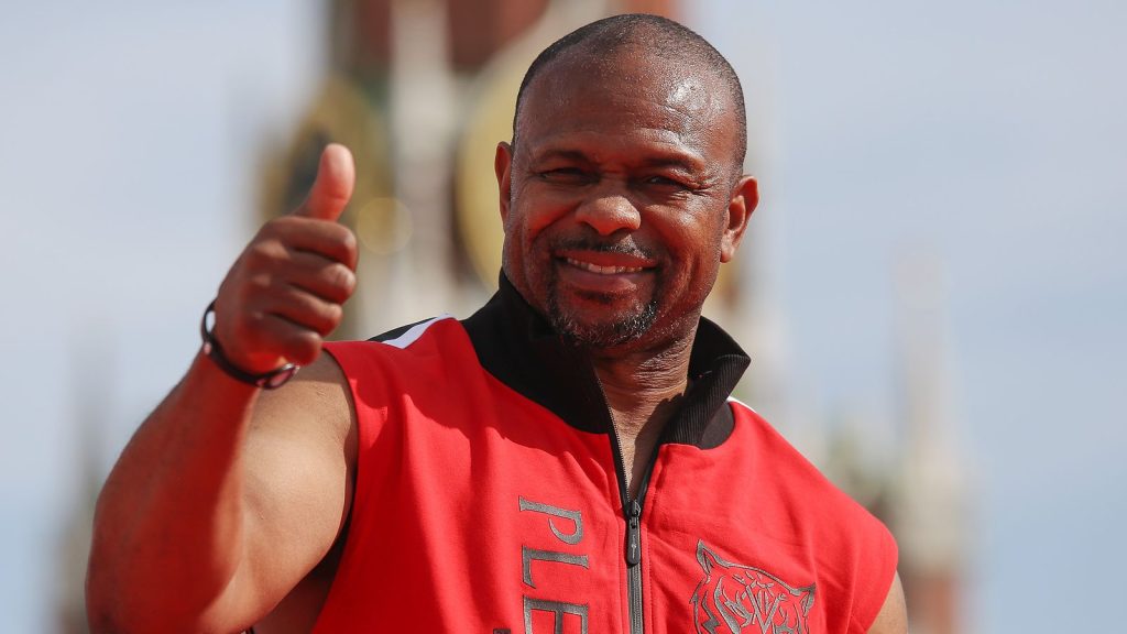 Рой Джонс посоветовал Джейку Полу завершить карьеру после поражения от Джошуа