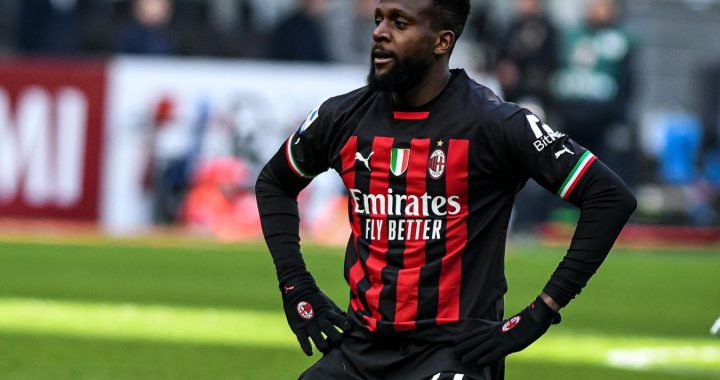 Дивок Ориги и «Милан» расторгли контракт — Романо