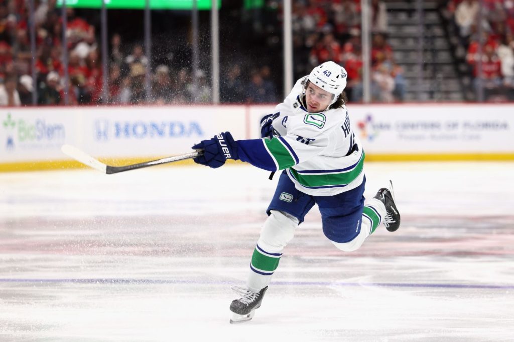 Громкий обмен Куинна Хьюза в «Миннесоту», Шевалье оправился от травмы. Главное к утру