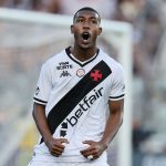 Названы два топ-клуба Европы, готовые подписать Райана. «Зенит» интересовался игроком