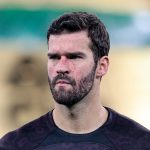 «Не думаю, что он хотел кого-то оскорбить». Вратарь «Ливерпуля» Бекер — о Салахе