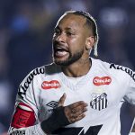 Неймар оставил комментарий под мемом с Сафоновым и собакой после матча «ПСЖ» с «Фламенго»