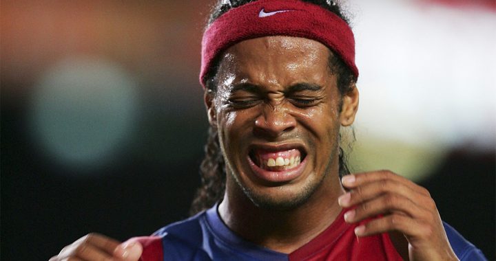 «Барселона» с Роналдиньо и Ривалдо проиграла «Реалу» в матче легенд