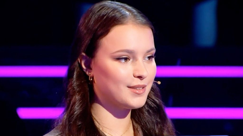 Щербакова расплакалась на трибунах во время мужского одиночного катания на ОИ-2026