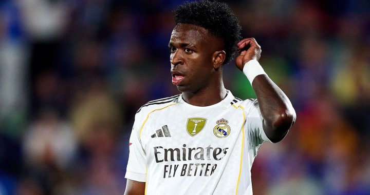 Винисиус пожаловался на расистские оскорбления после забитого гола в ворота «Бенфики»