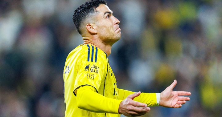 Ширер раскритиковал Роналду за бойкот: «Приятно получать 400 тысяч фунтов в день и не выходить на работу»