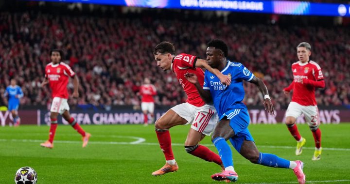 Болельщики «Бенфики» забросали поле посторонними предметами в матче с мадридским «Реалом»