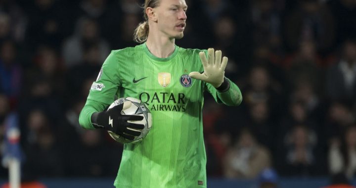 Фото: реакция Шевалье на пропущенный Сафоновым мяч