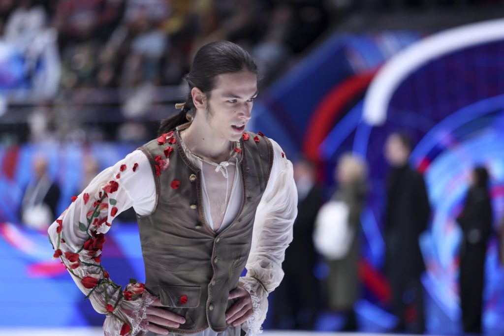 Прямая трансляция короткой программы Петра Гуменника на Олимпиаде в Милане 10 февраля