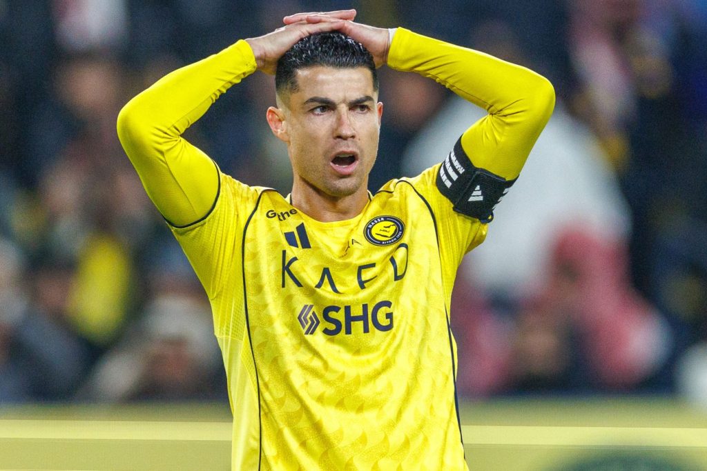 The i Paper: Про-Лига сделает Салаха или Фернандеша новой звездой в случае ухода Роналду