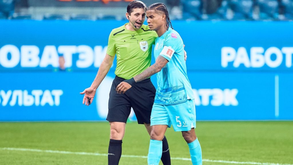 Генич — о скандальном решении судьи в пользу «Зенита» в Кубке России: «Безобразнейший пенальти! Где там фол?!»