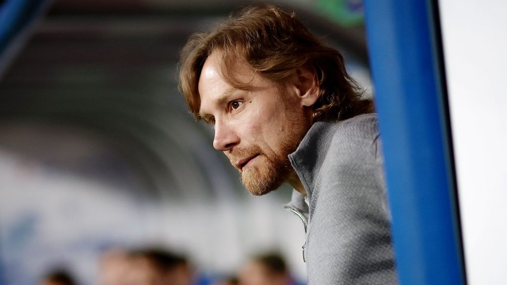 Болельщик «Динамо» потроллил Карпина после разгрома «Спартака»: «Не нравится?»