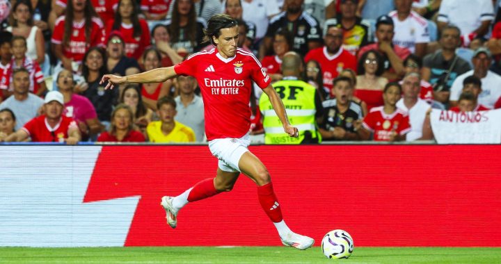 «Бенфика» продлила беспроигрышную серию в чемпионате Португалии, обыграв «Жил Висенте»