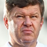 Губерниев: «Знает ли Минздрав, что на стадионах есть напитки и покрепче пива, только не для всех?»