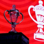 Наташа Королева нанесла символический удар перед стартом матча «Динамо» — «Спартак»: видео