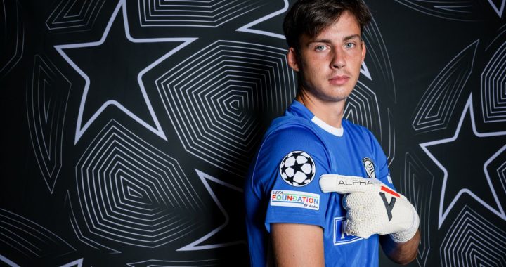 Агент Худякова рассказал, как вратарь реагирует на отсутствие игровой практики в «Штурме»