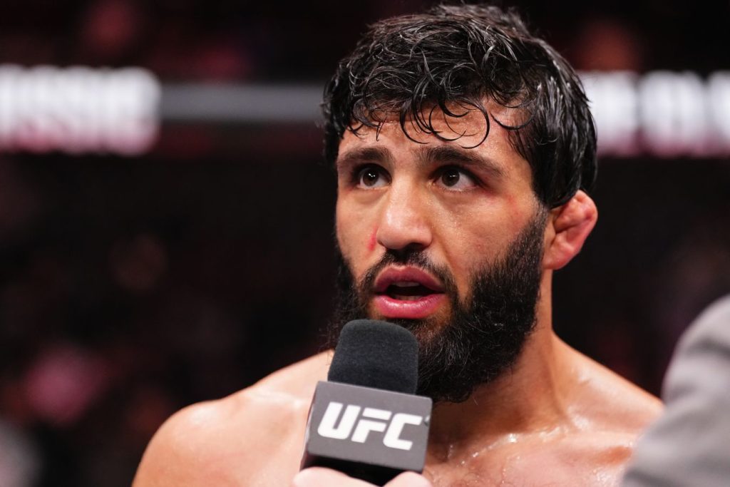 Арман Царукян победил Джорджио Пулласа в реванше на турнире по борьбе