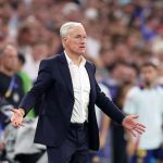 Дешам резко ответил на вопрос о его возможном сменщике в сборной Франции
