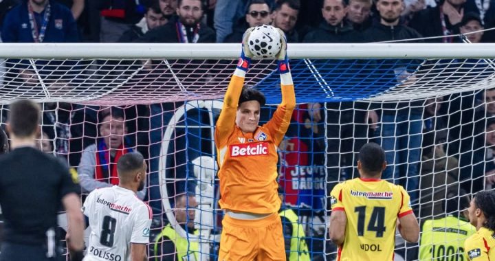 «Ланс» вышел в полуфинал Кубка Франции, одолев в серии пенальти «Лион»