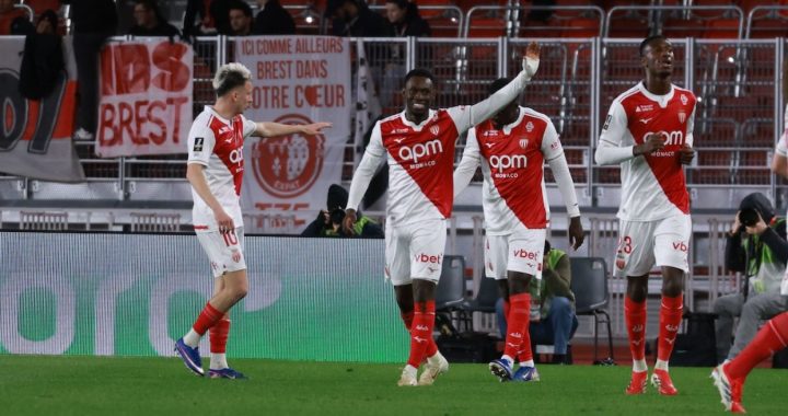 «Монако» победил «Брест» в матче 26-го тура Лиги 1, Головин отметился голом
