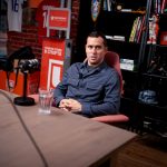 Супруга Александра Кержакова сообщила, что вчера они с мужем едва избежали трагедии