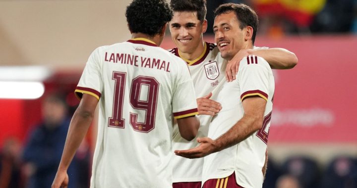 Видеообзор разгромной победы сборной Испании над Сербией в товарищеском матче