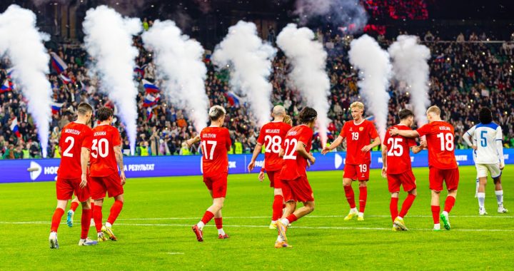 «Я очень счастлив». Полузащитник «Балтики» Максим Петров — о дебюте в сборной России