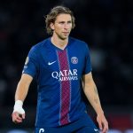 Журналист RMC Sport высказался о проблемах Забарного в «ПСЖ», упомянув Сафонова