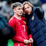 Главный тренер сборной России Карпин: «Моя работа похожа на труд учителя физкультуры»