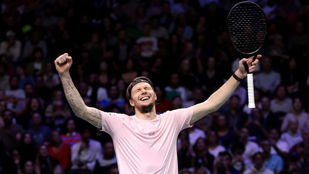 Бублик вышел в четвертьфинал «тысячника» в Монте-Карло, где может встретиться с Алькарасом