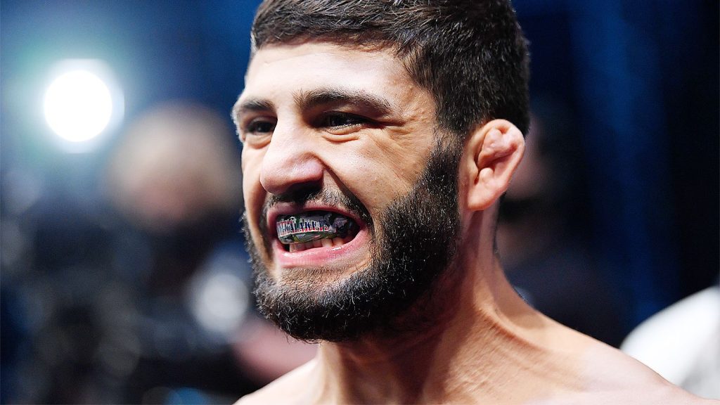 Царукян объявил о своем поединке с Топурией на 1 апреля: «Это мой счастливый день»