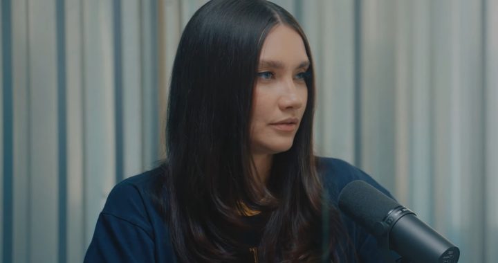 Жена Смолова: «Абсолютно необразованное общество! Меня это очень сильно пугает»