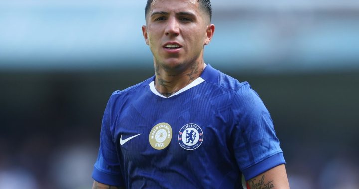 Агент Энцо Фернандеса рассказал, что игрок может покинуть «Челси» после ЧМ-2026