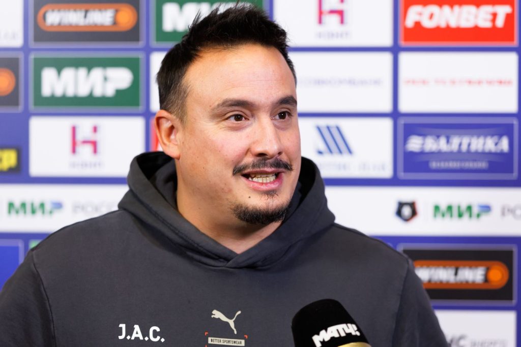 Альба — о матче «Ростова» с «Оренбургом»: надеюсь, сегодня будем забивать как можно больше