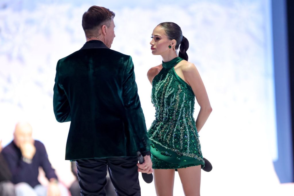 Медведева поставила Загитовой самый низкий балл среди судей из мира ФК на «Русском вызове»