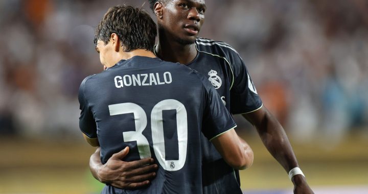 Арбелоа высказался о дисквалификации Тчуамени на ответный матч с «Баварией»