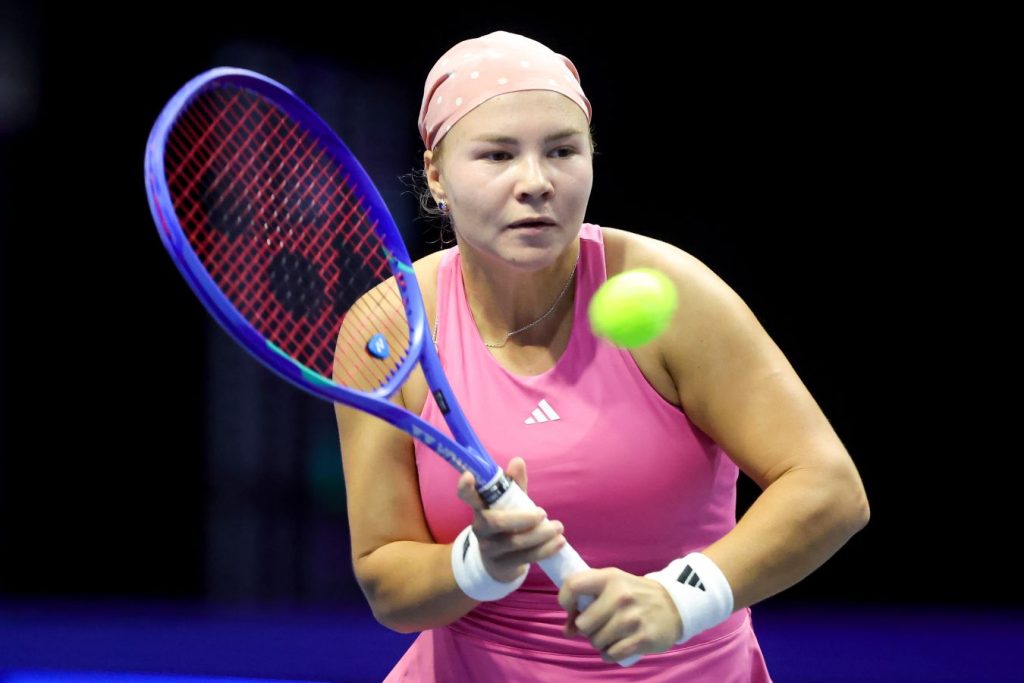 Диана Шнайдер — Елена Рыбакина: россиянка проиграла 1-й сет матча на турнире в Штутгарте