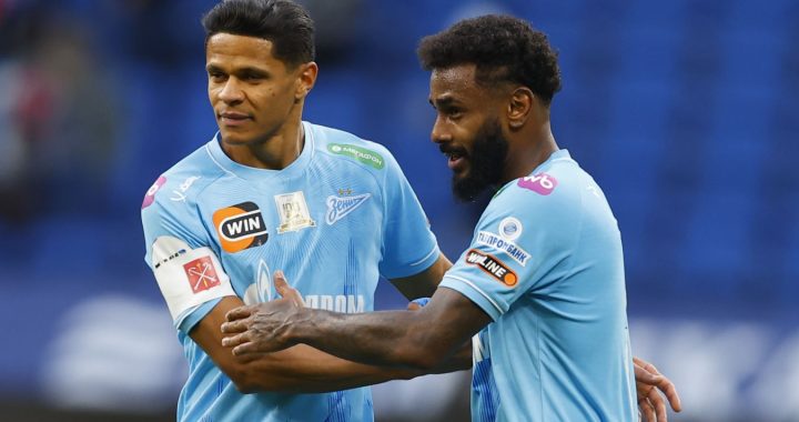 Дуглас Сантос поддержал Кондакова после промаха в серии пенальти в матче со «Спартаком»