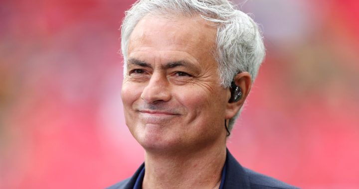 Экс-игрок «Манчестер Юнайтед» Батт назвал тренера, которого вернул бы в клуб