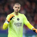 Экс-вратарь «Лиона» дал совет Шевалье на фоне проигранной конкуренции Сафонову в «ПСЖ»