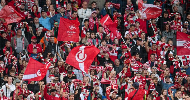 Фото: болельщики «Спартака» устроили перфоманс перед дерби с «Локомотивом»